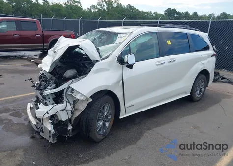 2021 Toyota Sienna Xle from USA, damaged, VIN 5TDYRKEC2MS049243